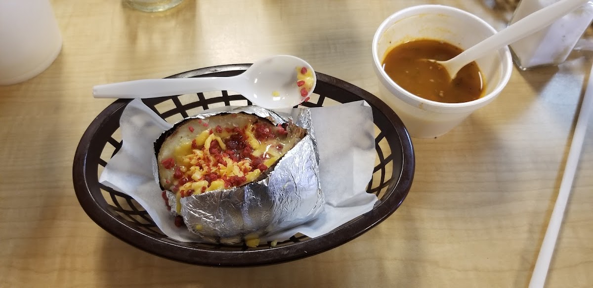 Loros Taqueria - Photo 1