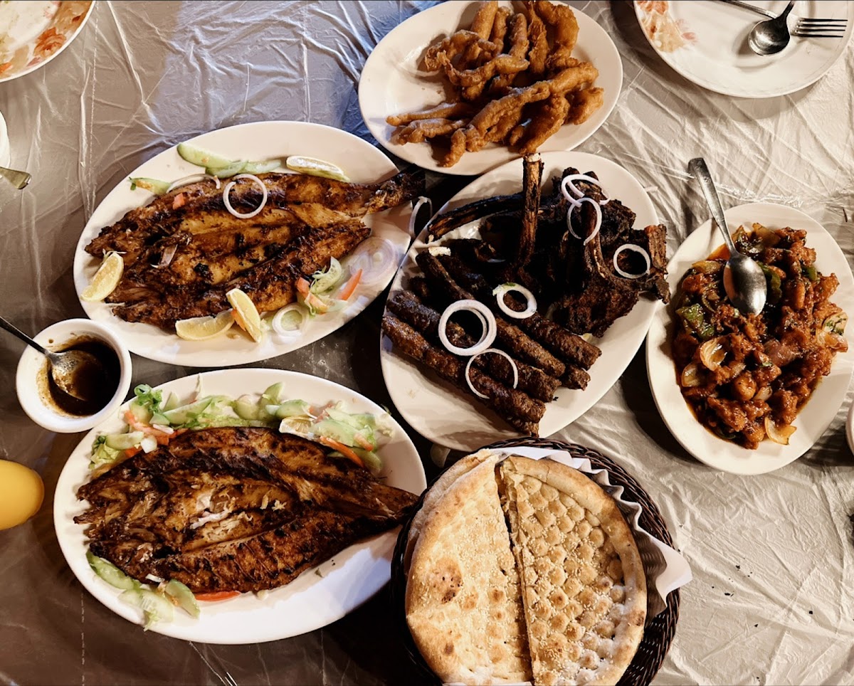 Lahore Shahi Qila Restaurant - Photo 1