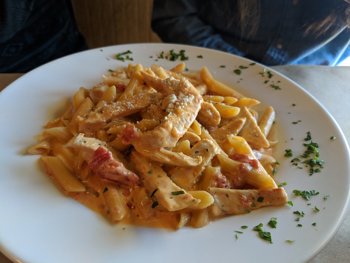 Lisa Restaurant & Pizzeria - Photo 2