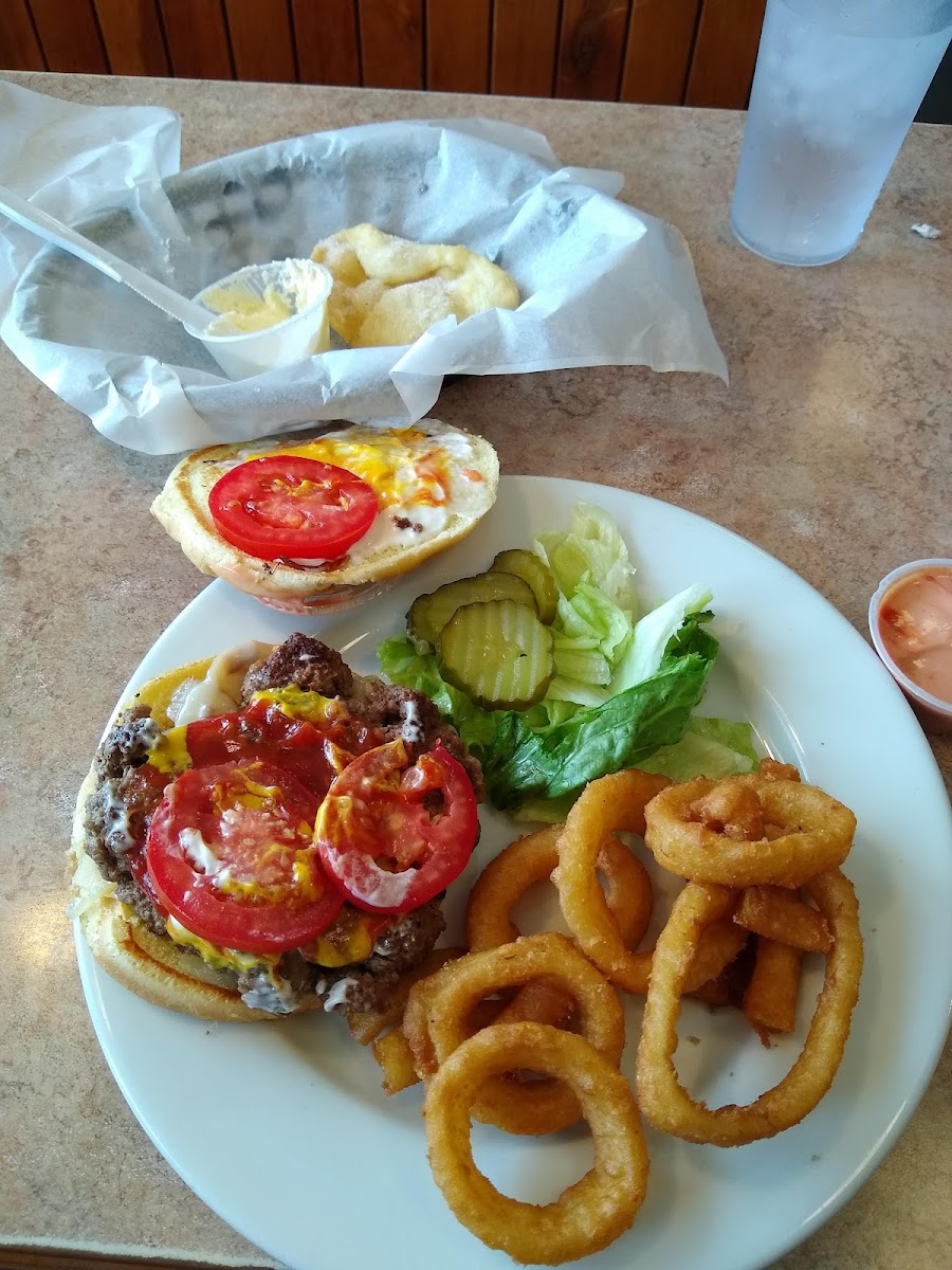 Rodger's Dairy Freeze - Photo 6