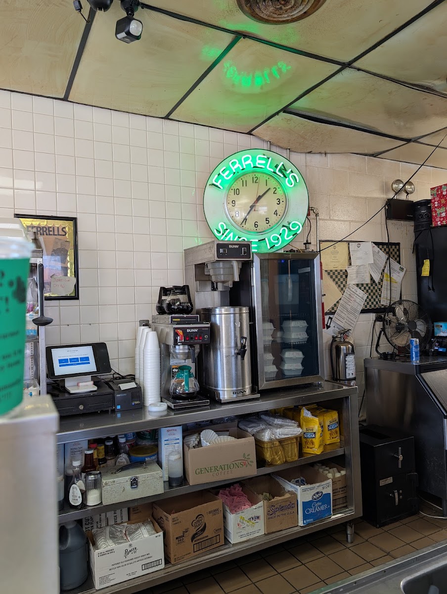 Ferrell's Snappy Service - Cadiz - Photo 3