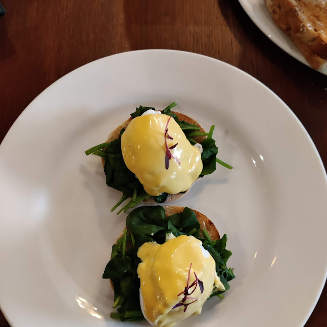 Eggs Florentine