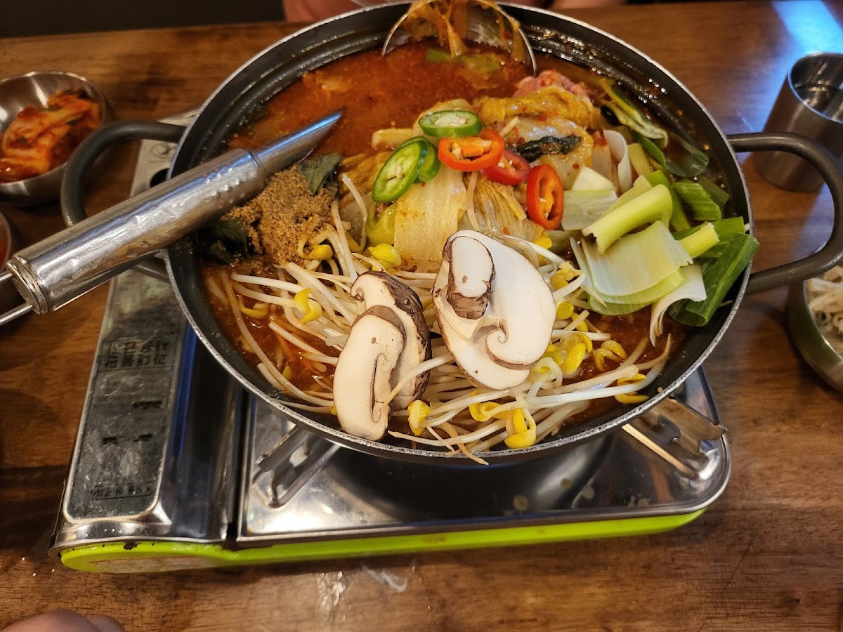 Goheung Restaurant - Photo 3