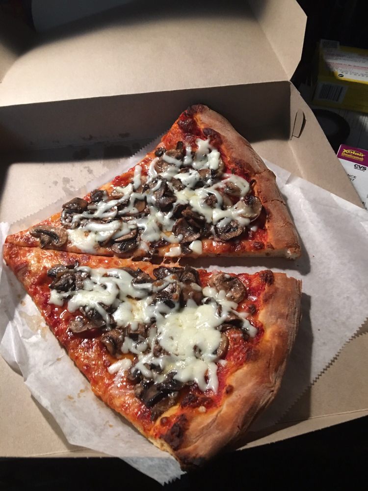 Ragozzino's Pizza & Restaurant - Photo 2