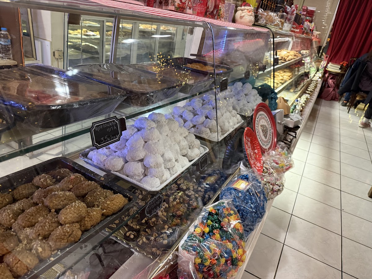 Κekkos Traditional Cafe & Pastry - Photo 6