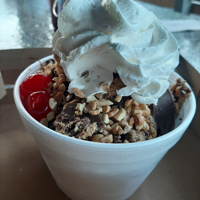 Reqular Sundae