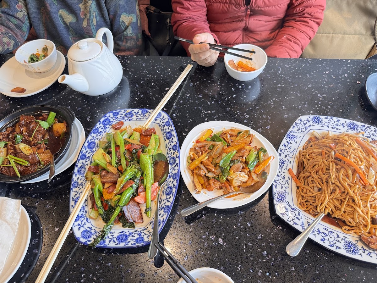 Wang Ji Restaurant - Photo 4