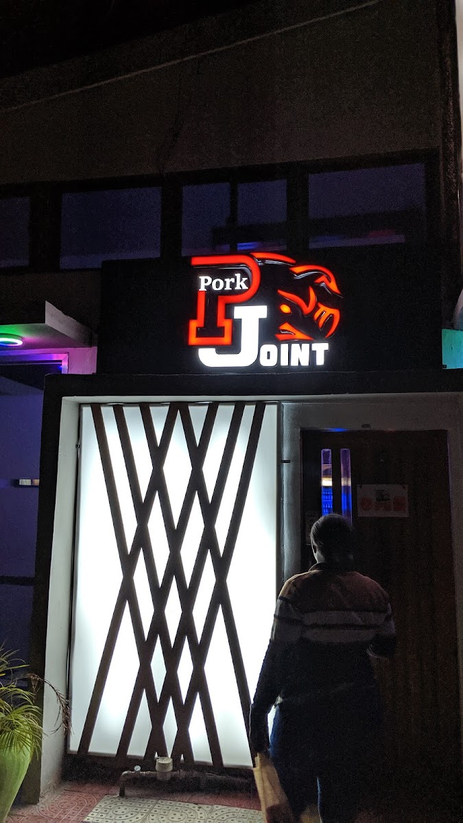 Pork Joint Pub - Photo 9