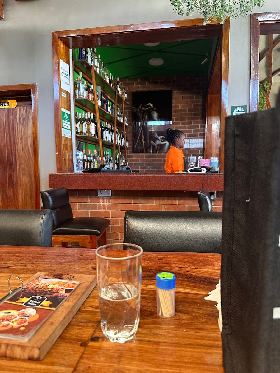 Pork Joint Pub - Photo 3