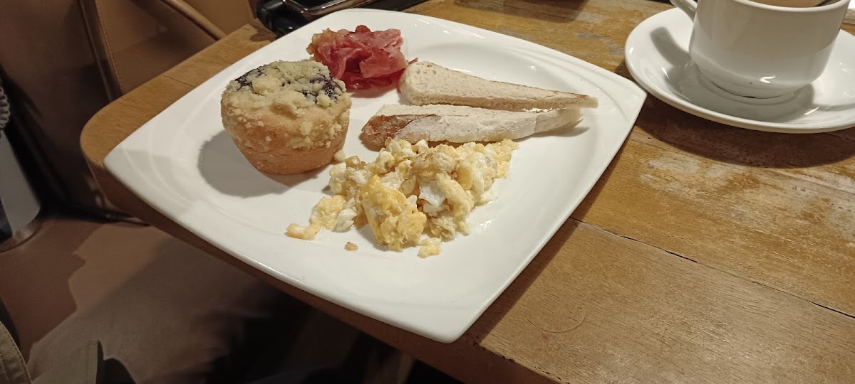 The Terminal Resto Cafe - Photo 5