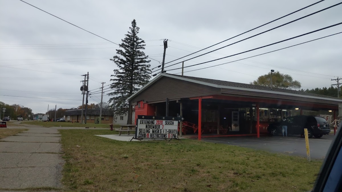 Corky's Drive-In Restaurant - Photo 9