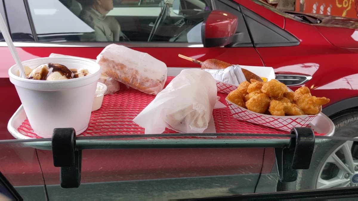 Corky's Drive-In Restaurant - Photo 3