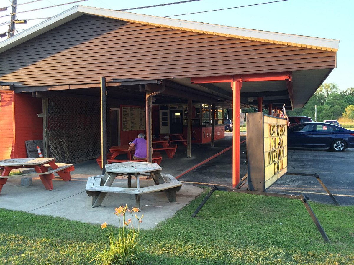 Corky's Drive-In Restaurant - Photo 4
