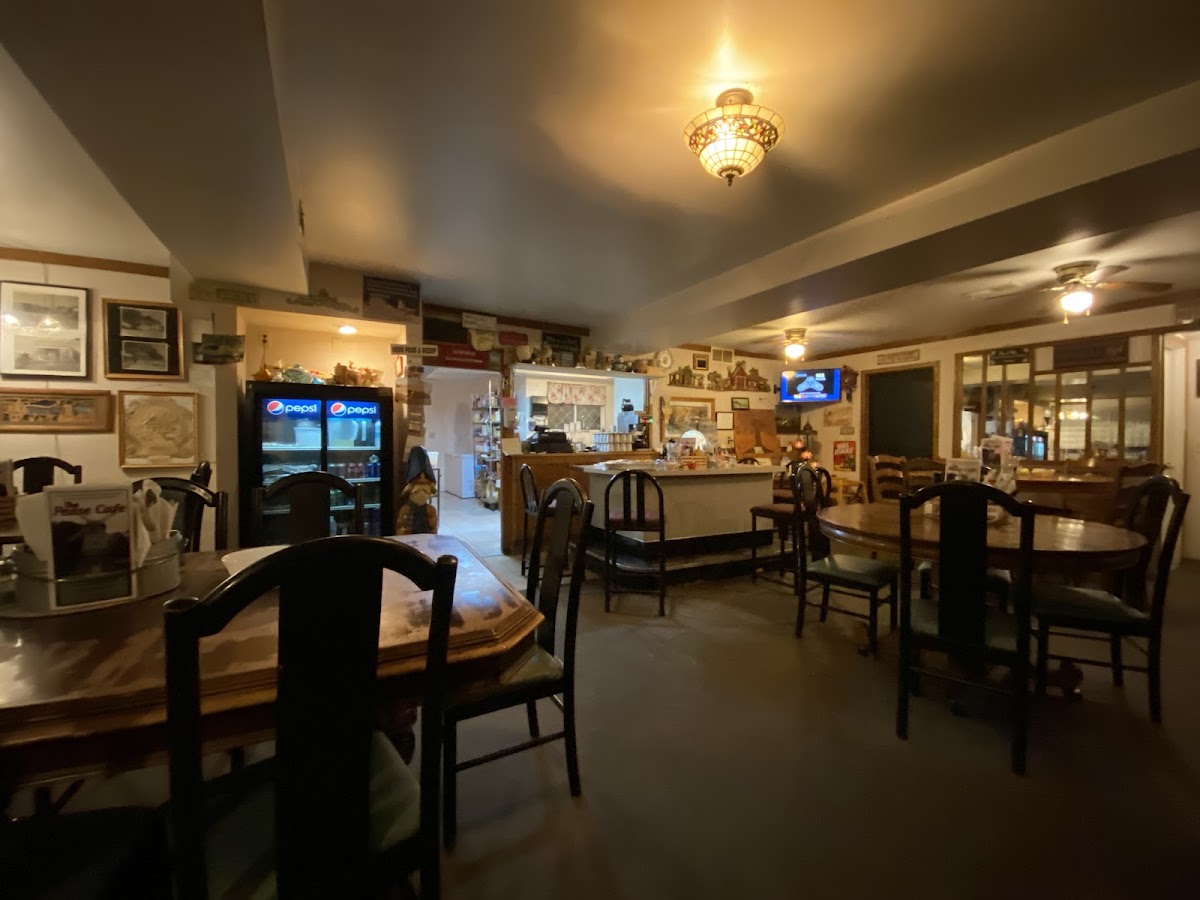 Pease Cafe - Photo 2