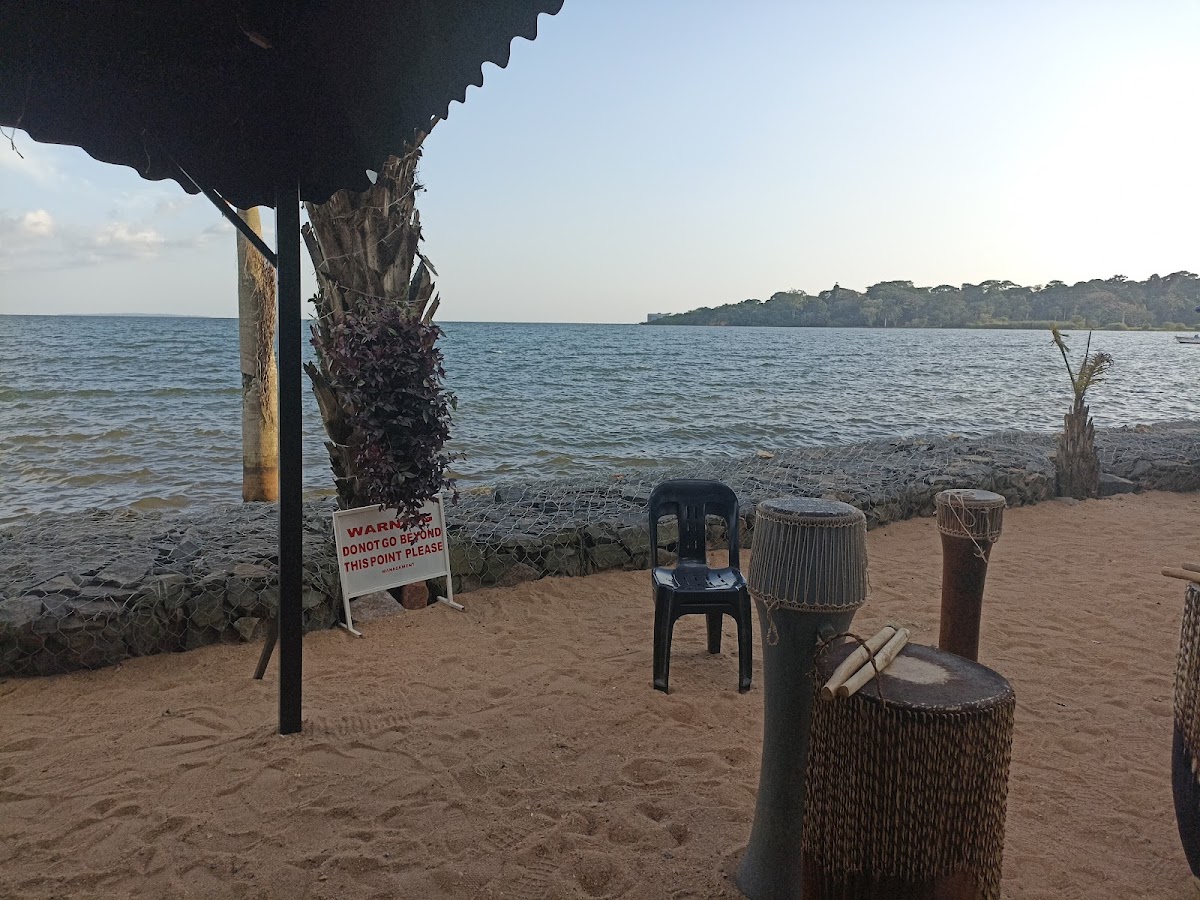 Goretti's Pizzeria And Bar entebbe - Photo 8