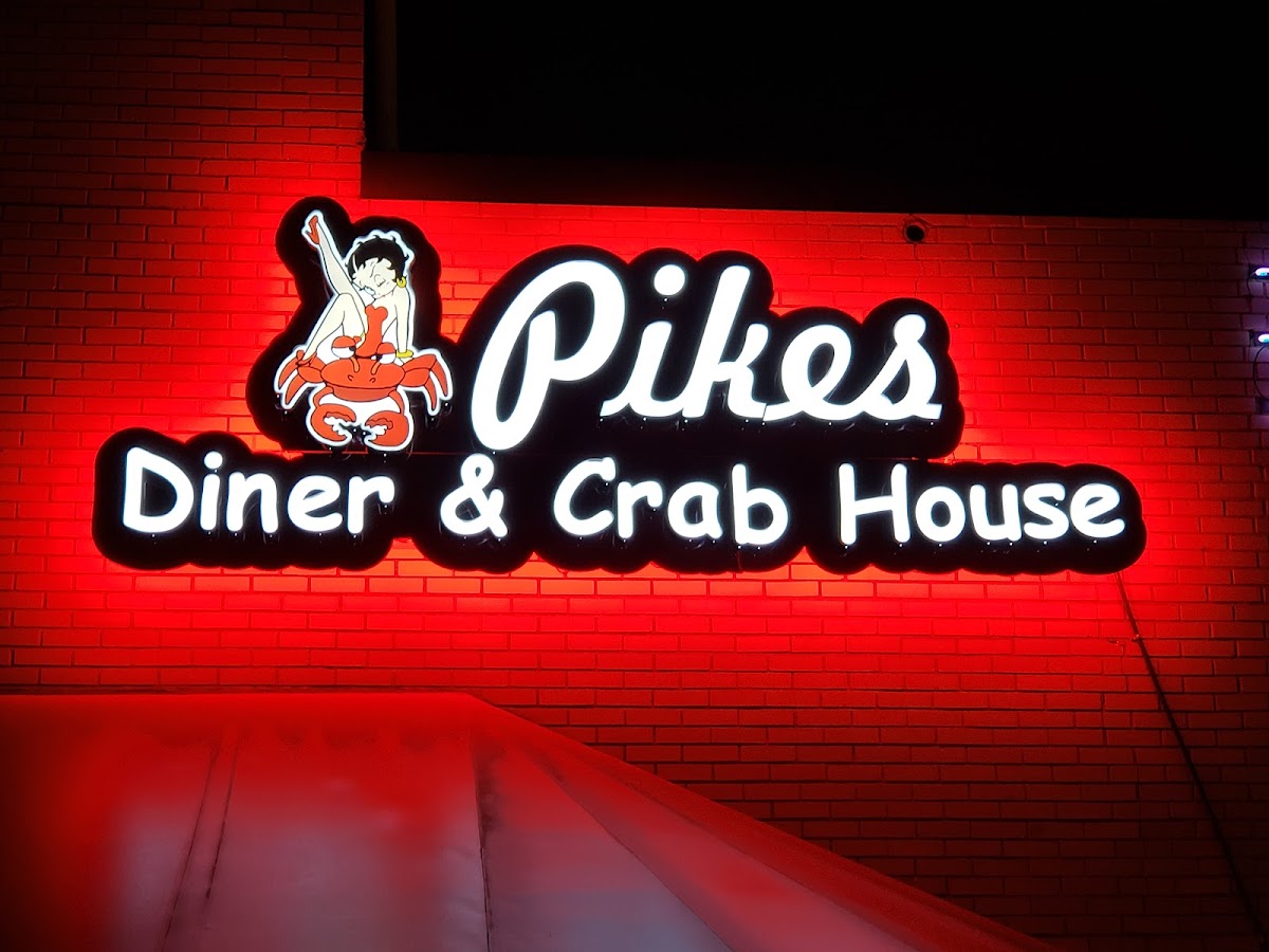 Pikes Cinema Bar and Grill - Photo 2