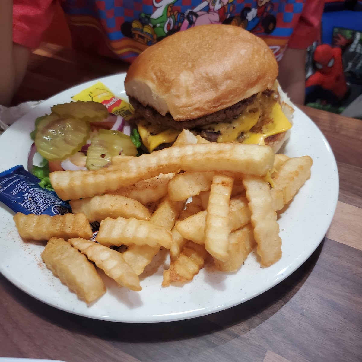 Dilly's Seafood & Burgers - Photo 4