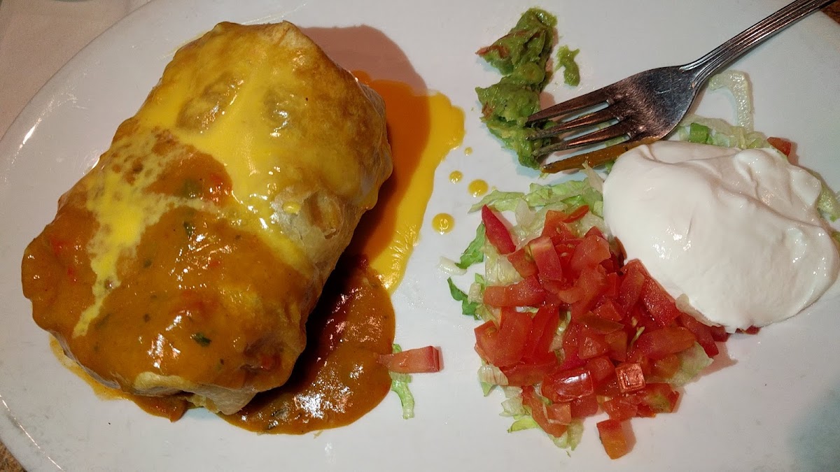 Alicia's Mexican Grille - Photo 7