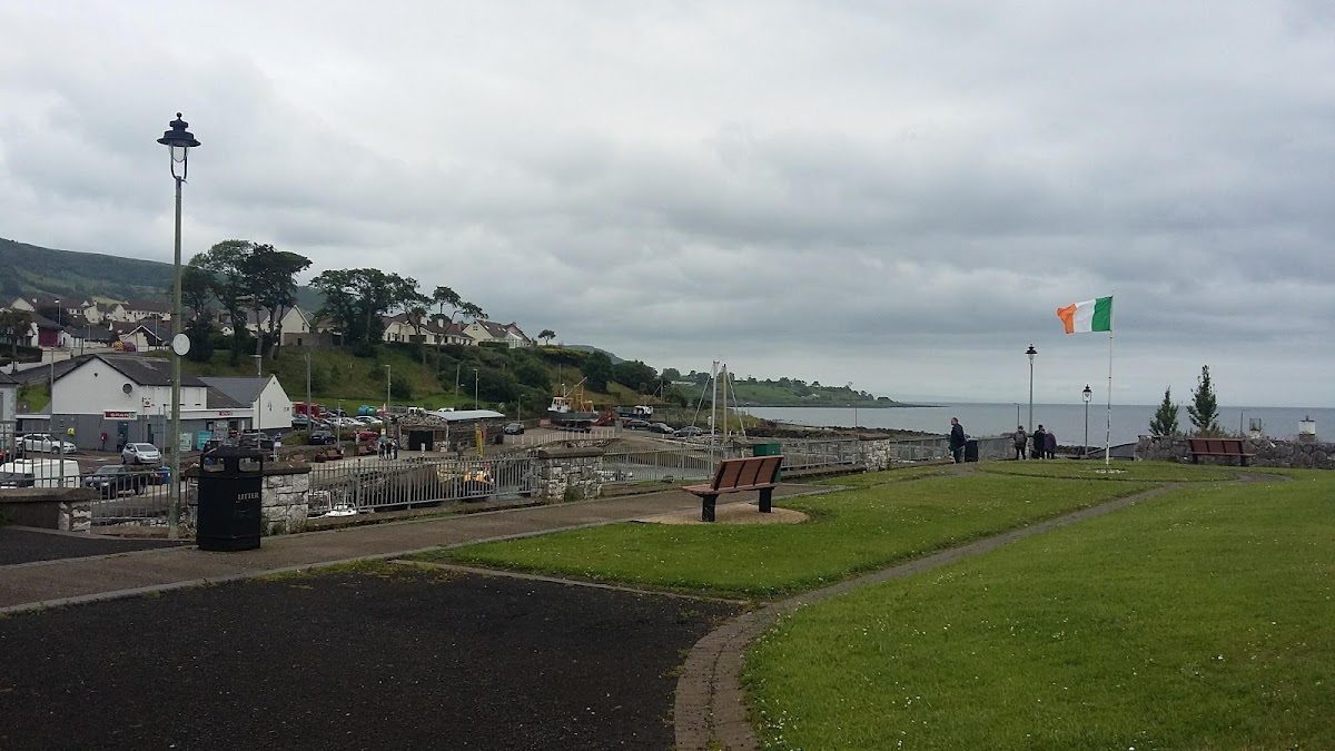Harbour Lights Cafe - Photo 6