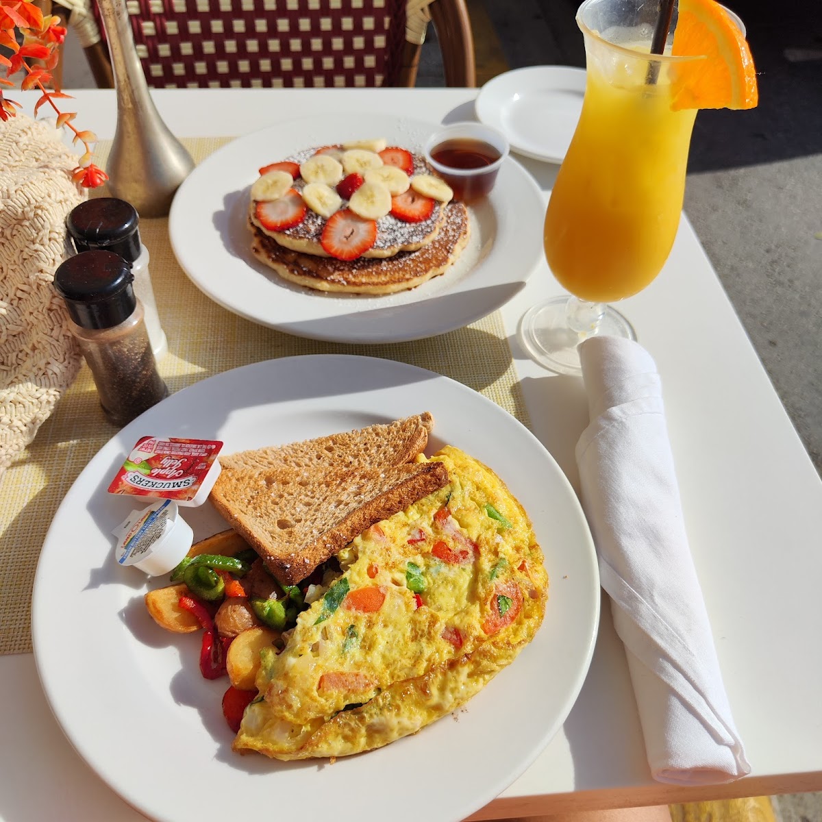 Starlite Cafe - Photo 1