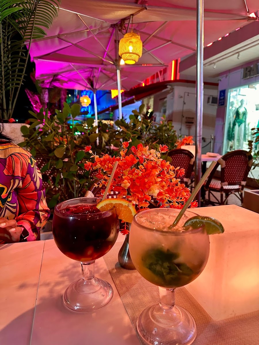 Starlite Cafe - Photo 2
