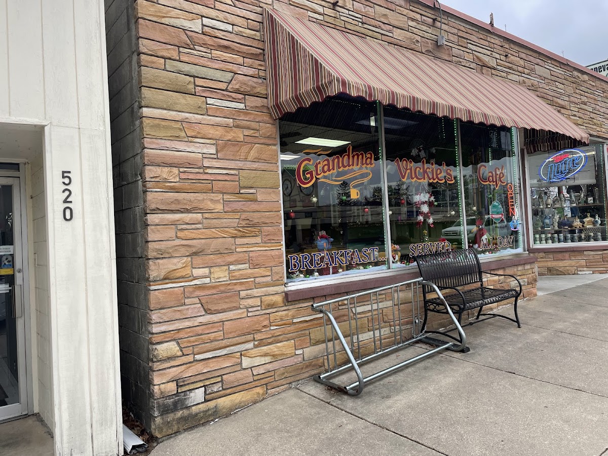 Grandma Vickie's Cafe