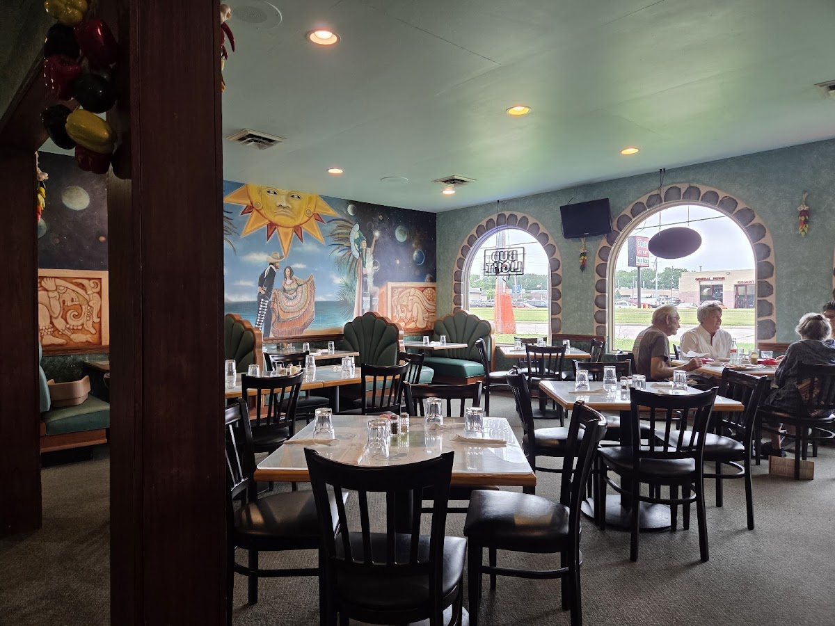 El Azteca Restaurant
