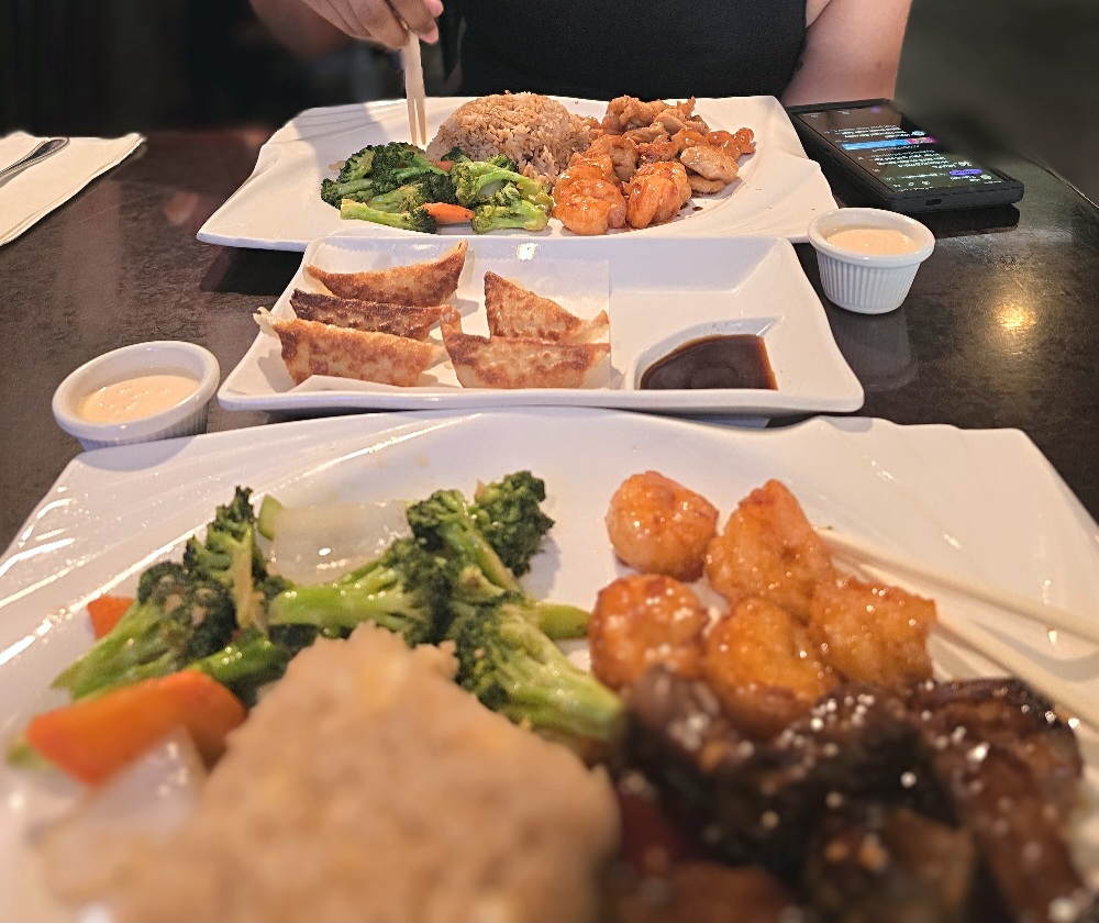 Kobe Bar & Grill - Photo 1