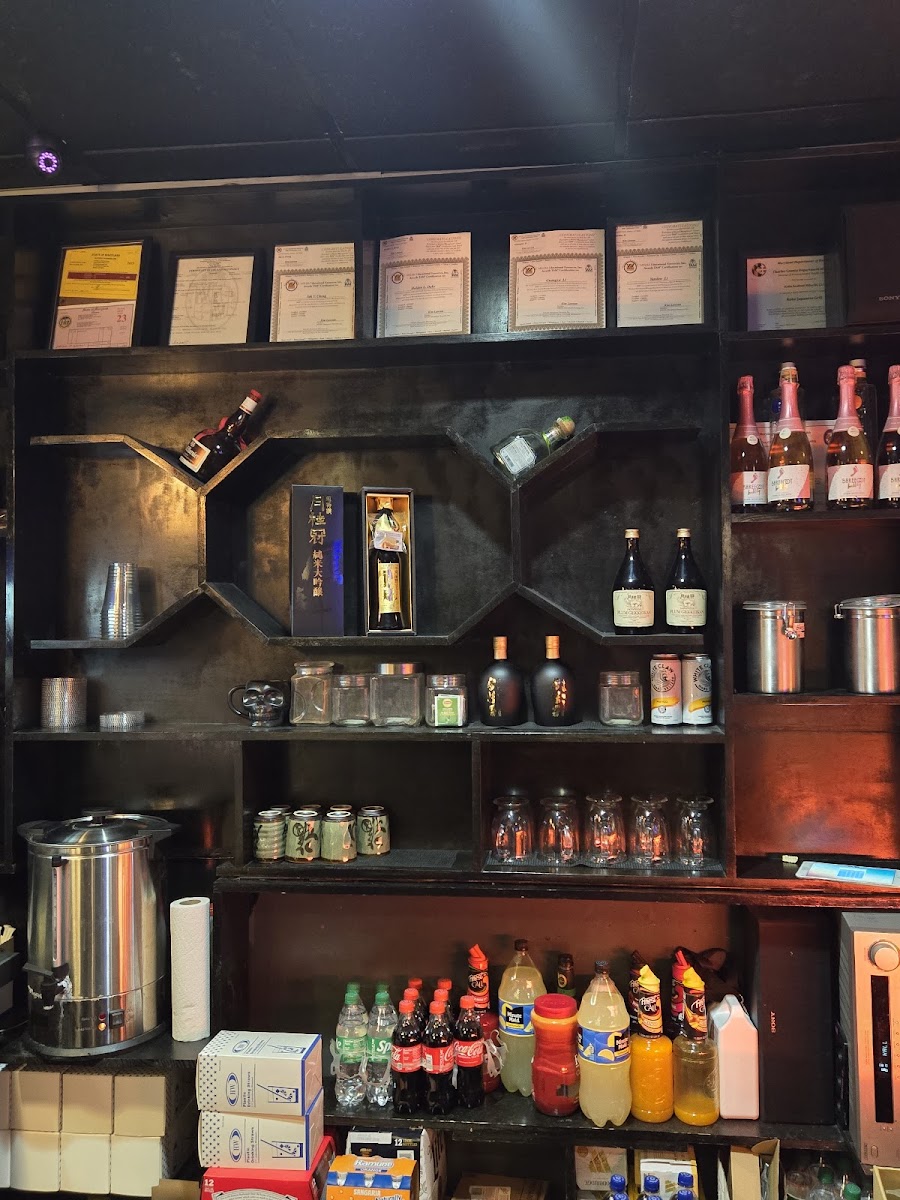 Kobe Bar & Grill - Photo 5