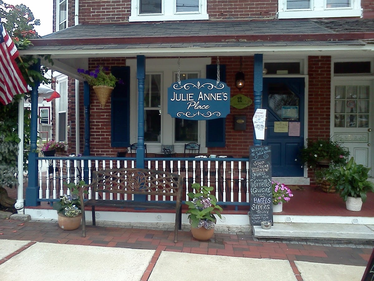 Julie Anne's Place - Photo 8