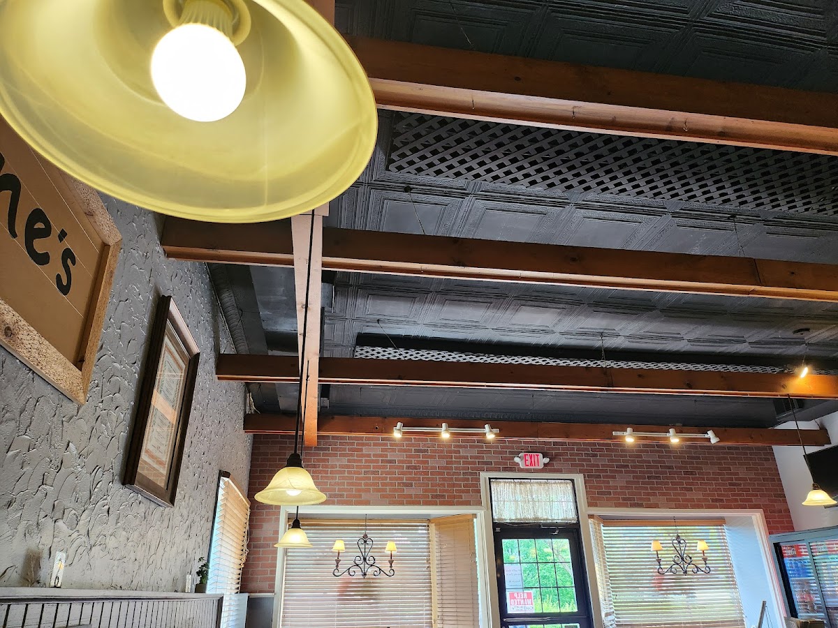 Leone's Pizza