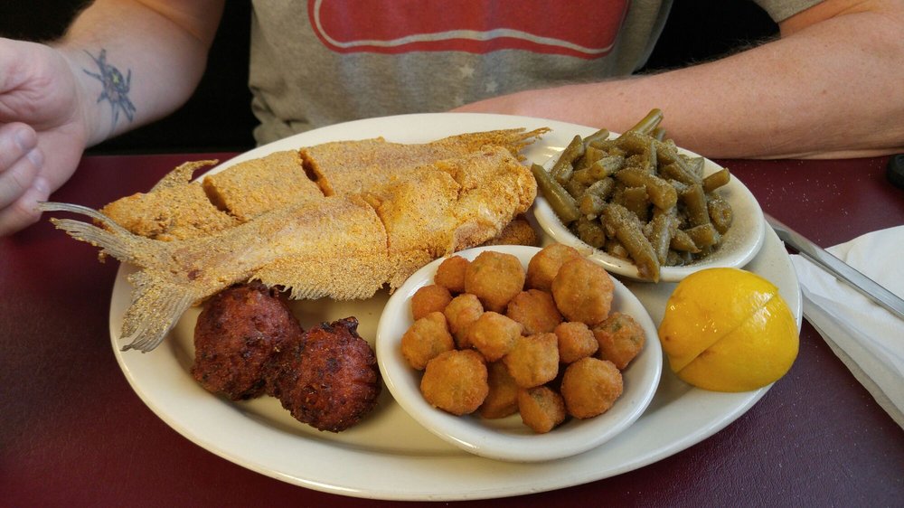 Galen's Restaurant - Photo 1