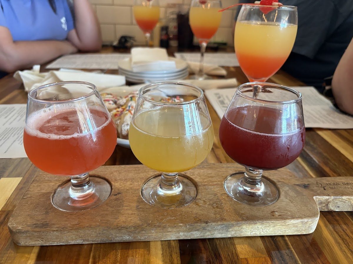 Bubbles and Brunch - Photo 3
