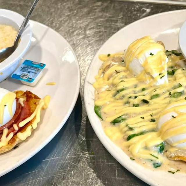 Eggs Benedict
