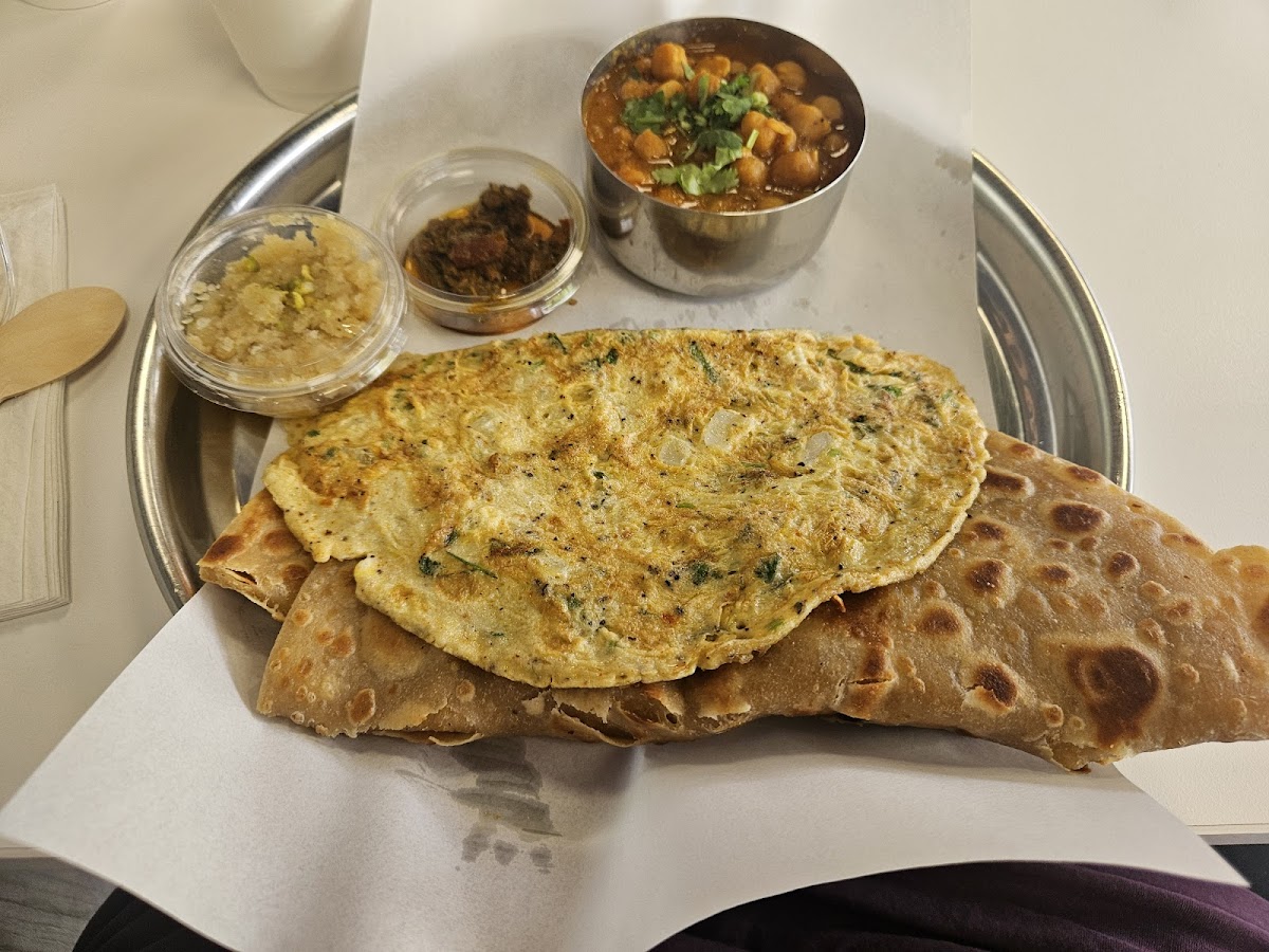 TDC (Tandoori Desi Chai) - Photo 2