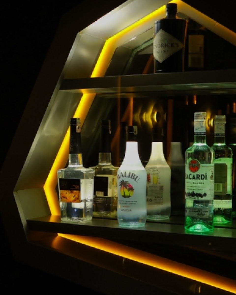 Babylon lounge & restaurant - Photo 6