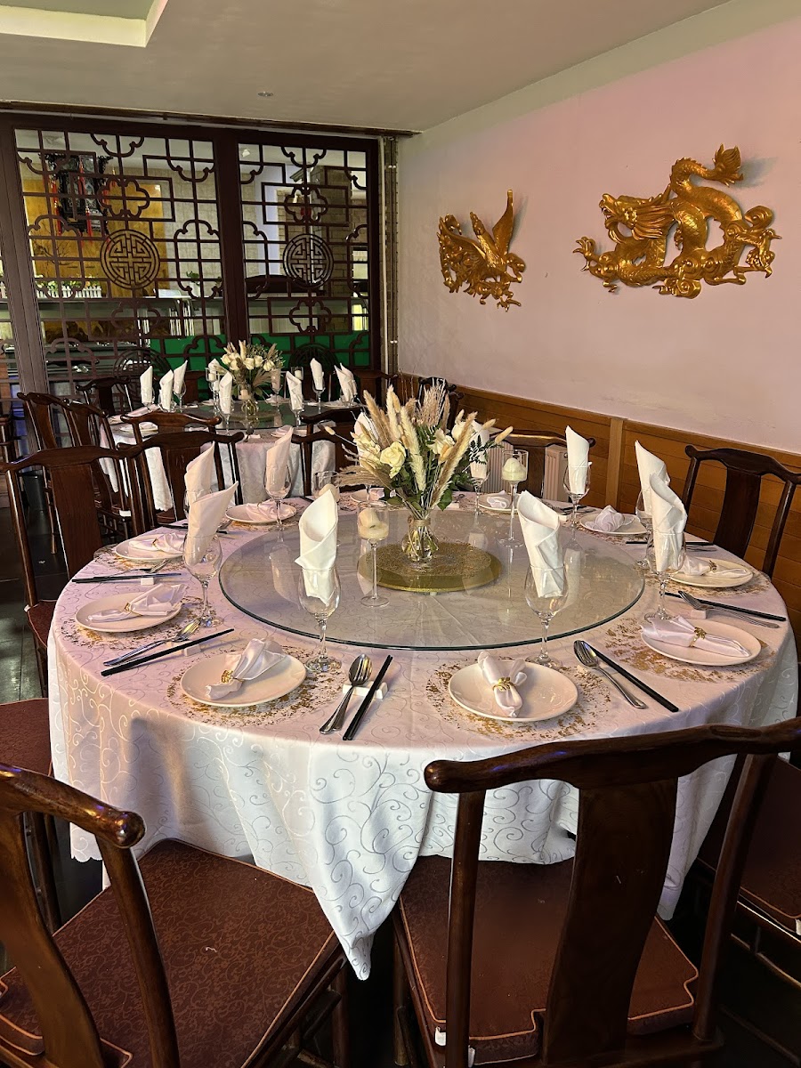 Royal China - Photo 1