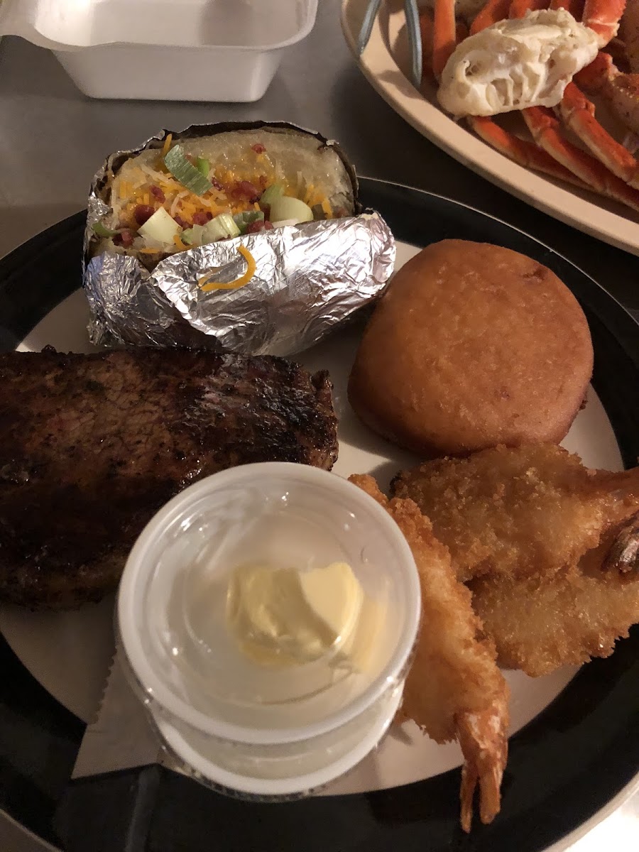 The Pier Seafood and Steaks - Photo 5