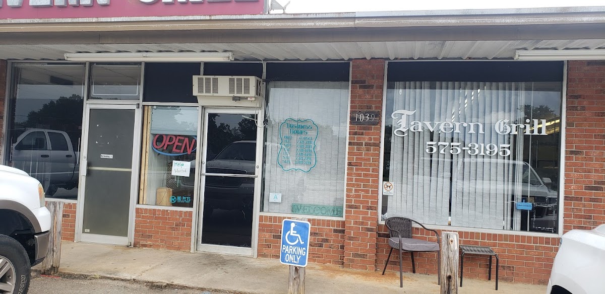 Tavern Cafe - Photo 2