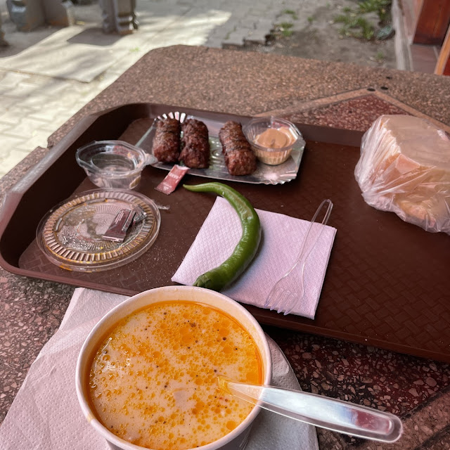 Ciorbă Burtă Și Mici La Grătar