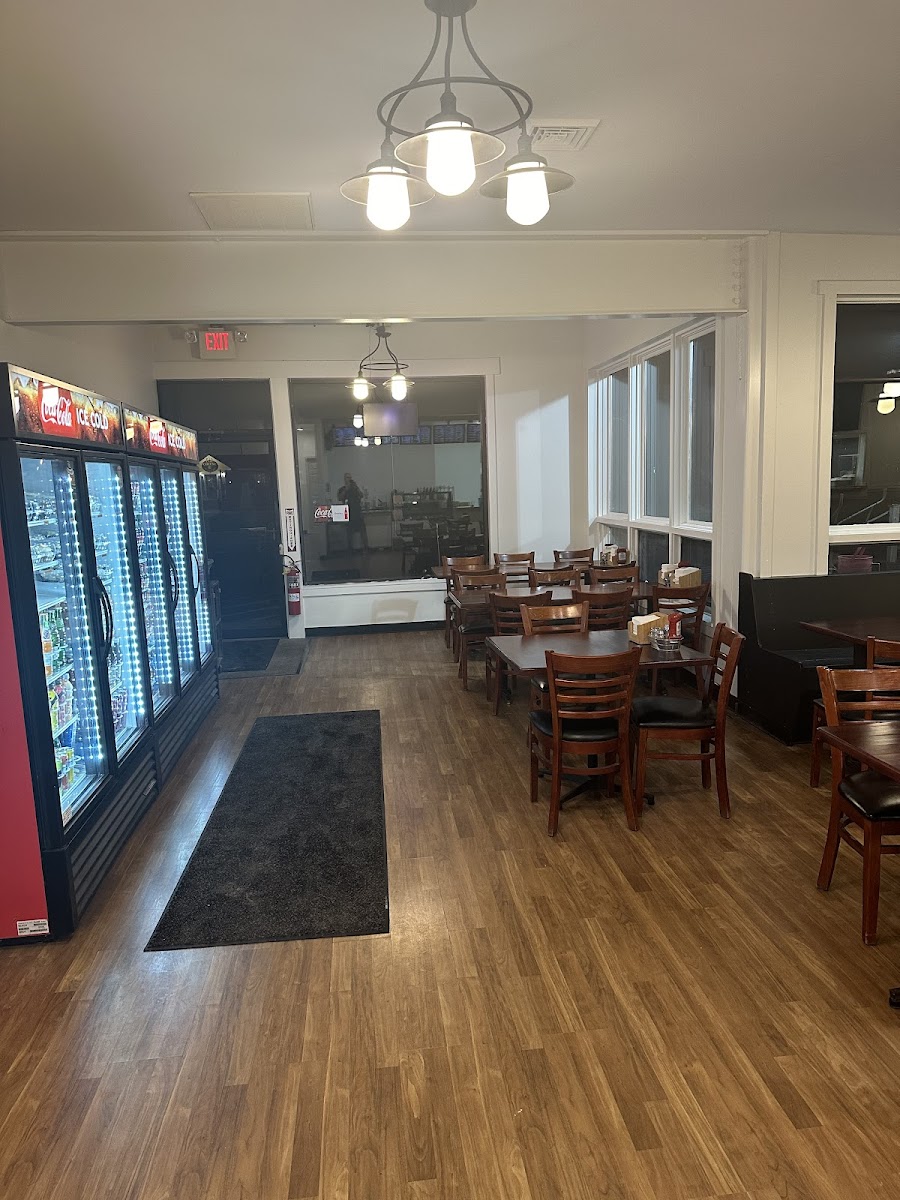 M&Y Brick Oven Pizzeria - Photo 6