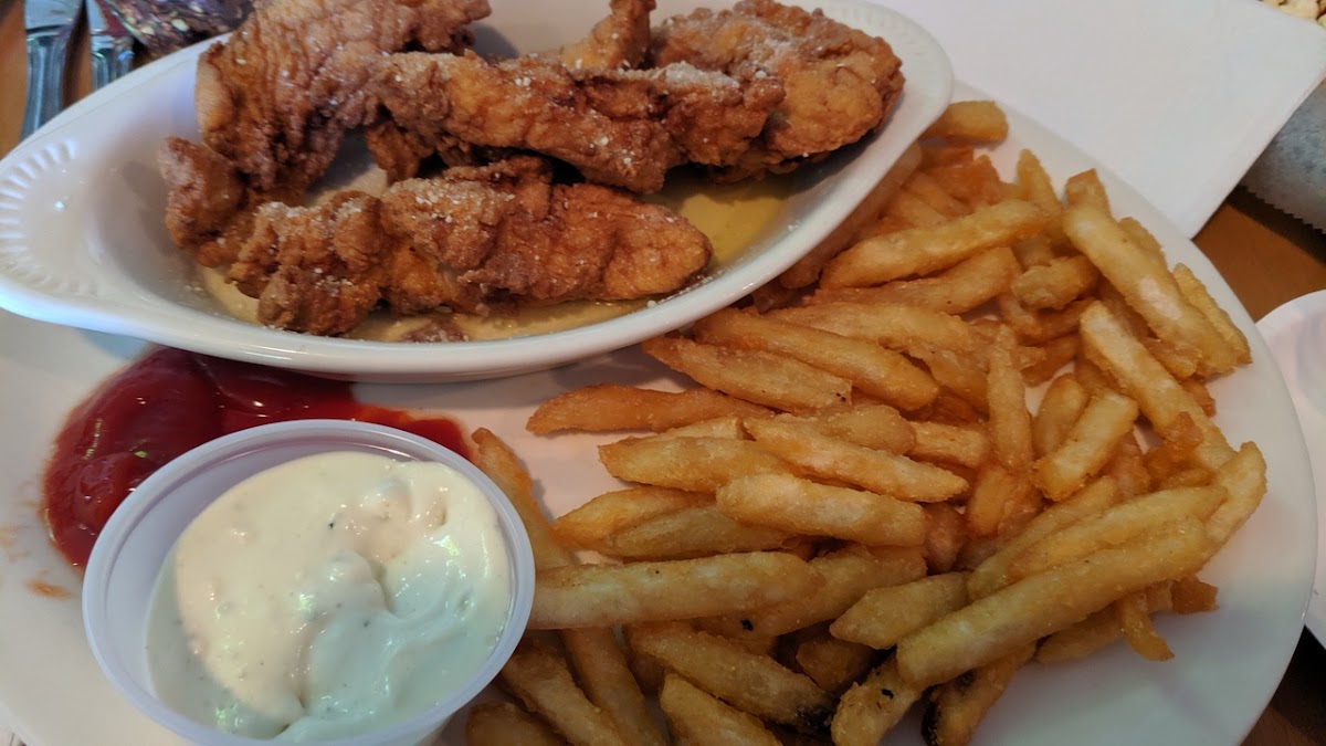 Lynch's Tavern - Photo 3