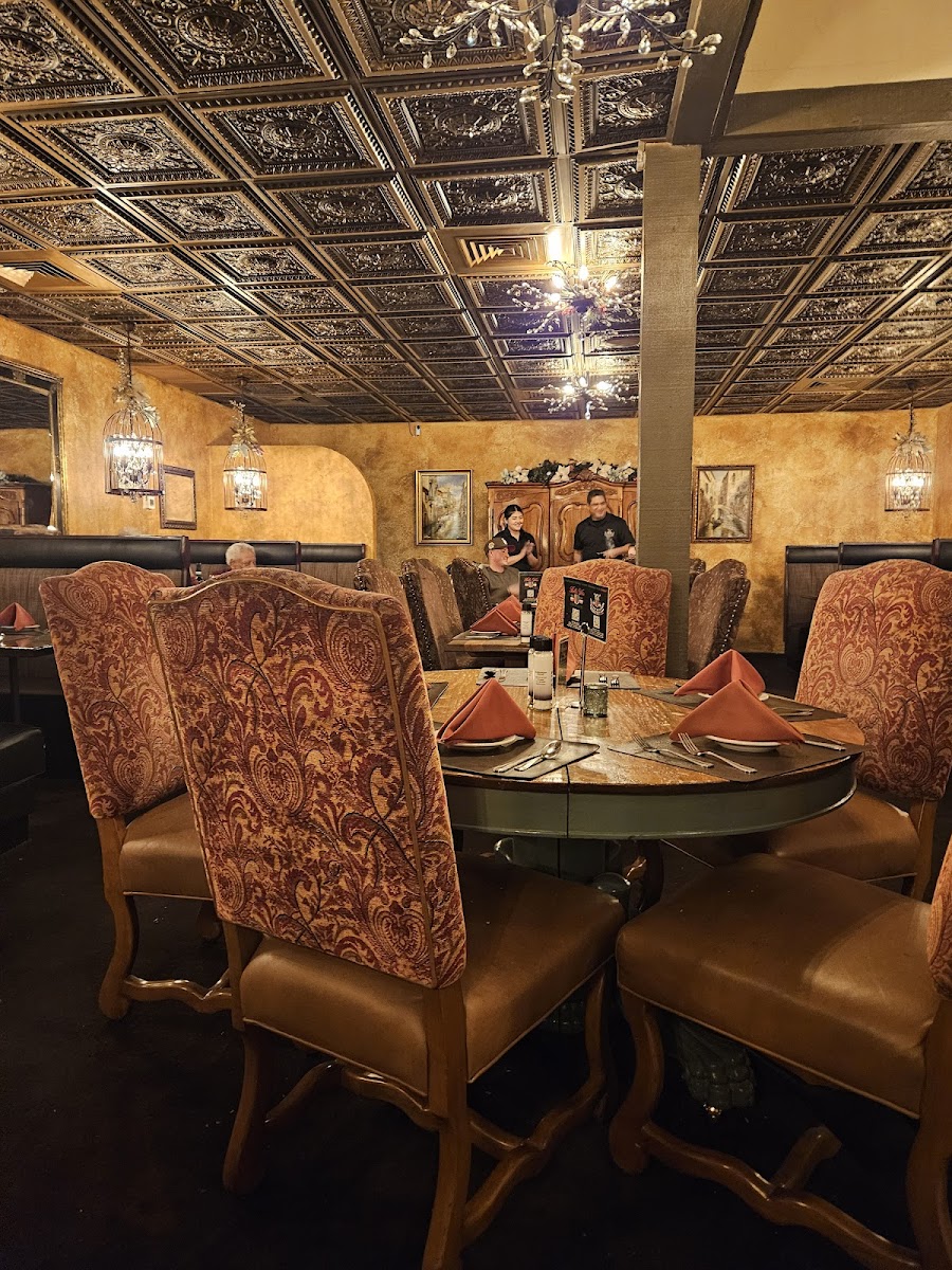 BV's Italian Kitchen - Photo 2