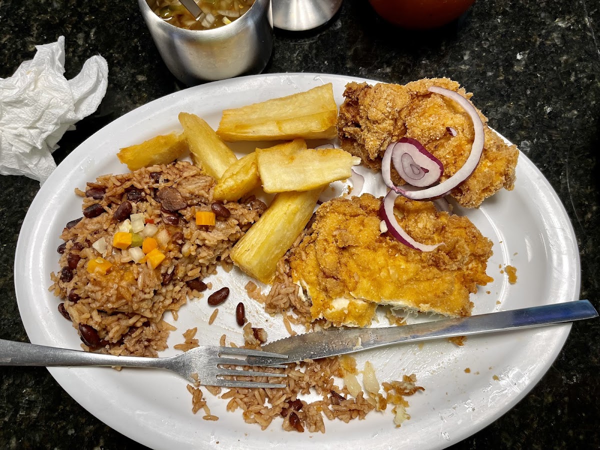 Mi Ranchito Bar - Karaoke - Food - Photo 1