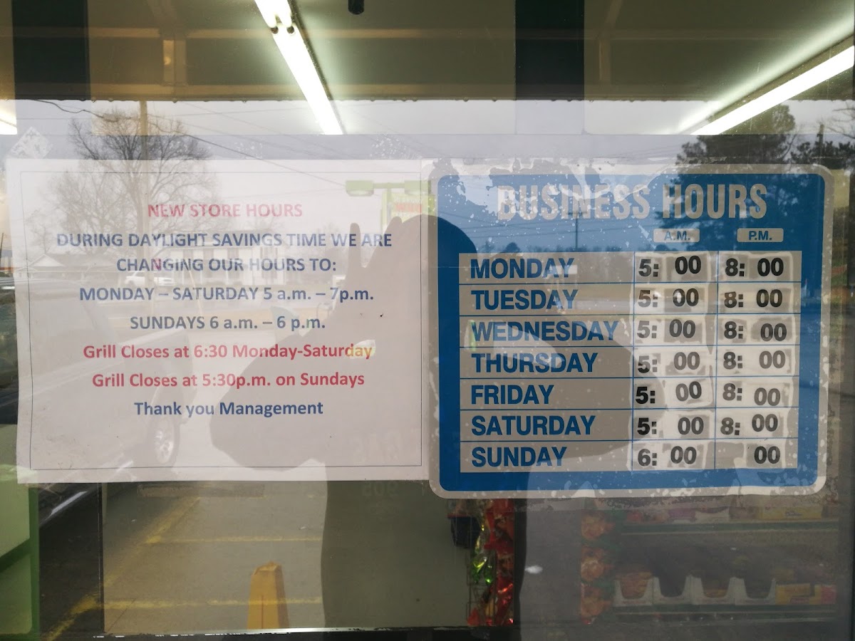 Ballards Cross Roads Grill - Photo 1
