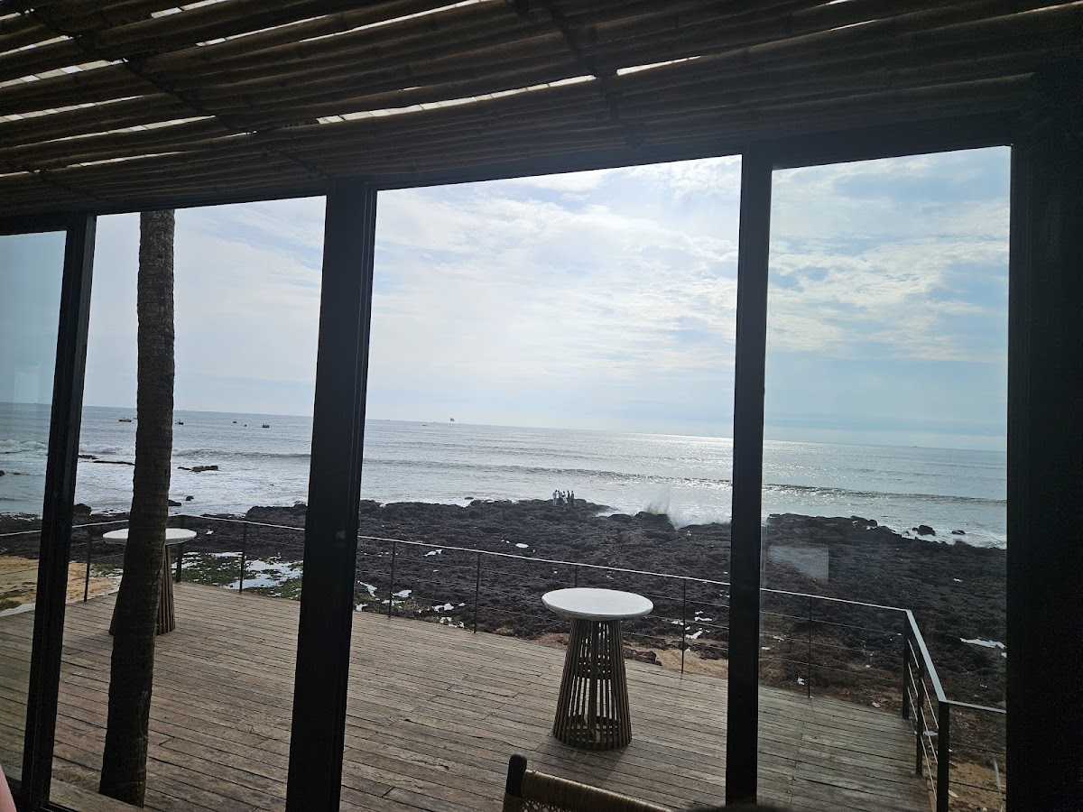Slow Tide - Photo 3