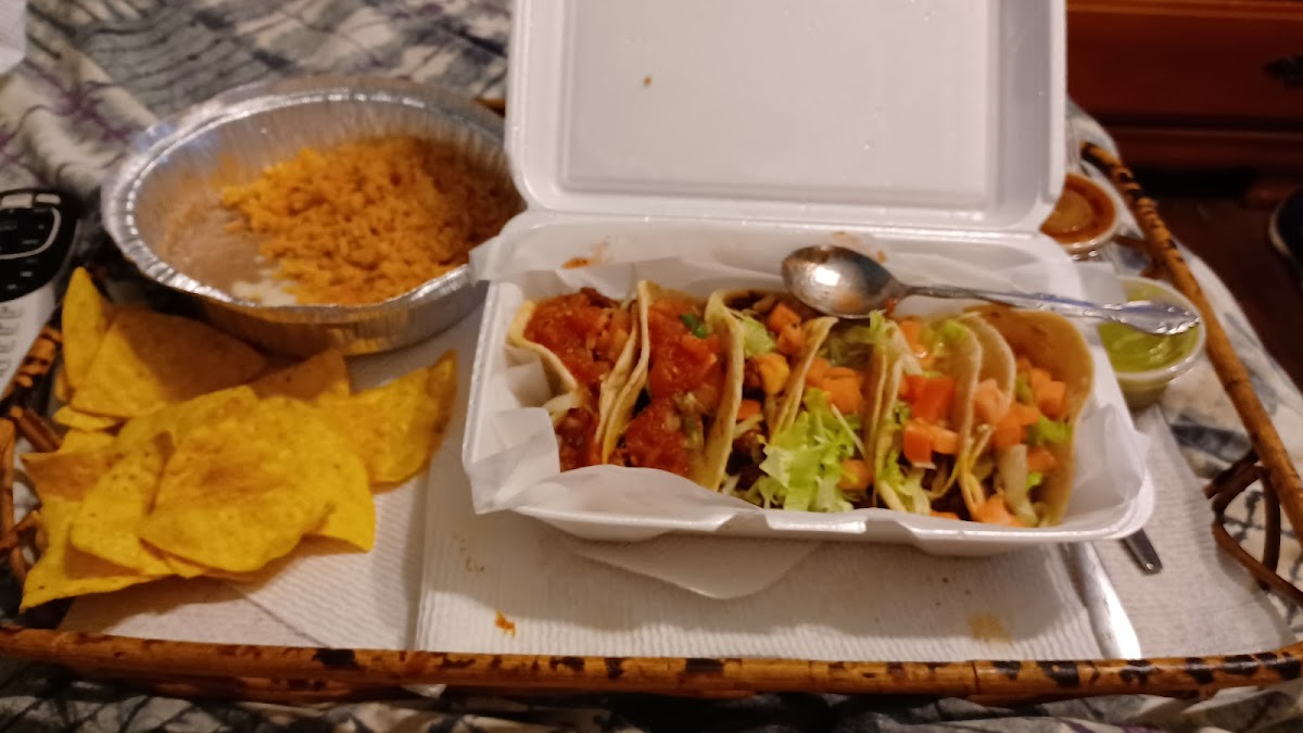 Si Senor Authentic Mexican Restaurant - Photo 6
