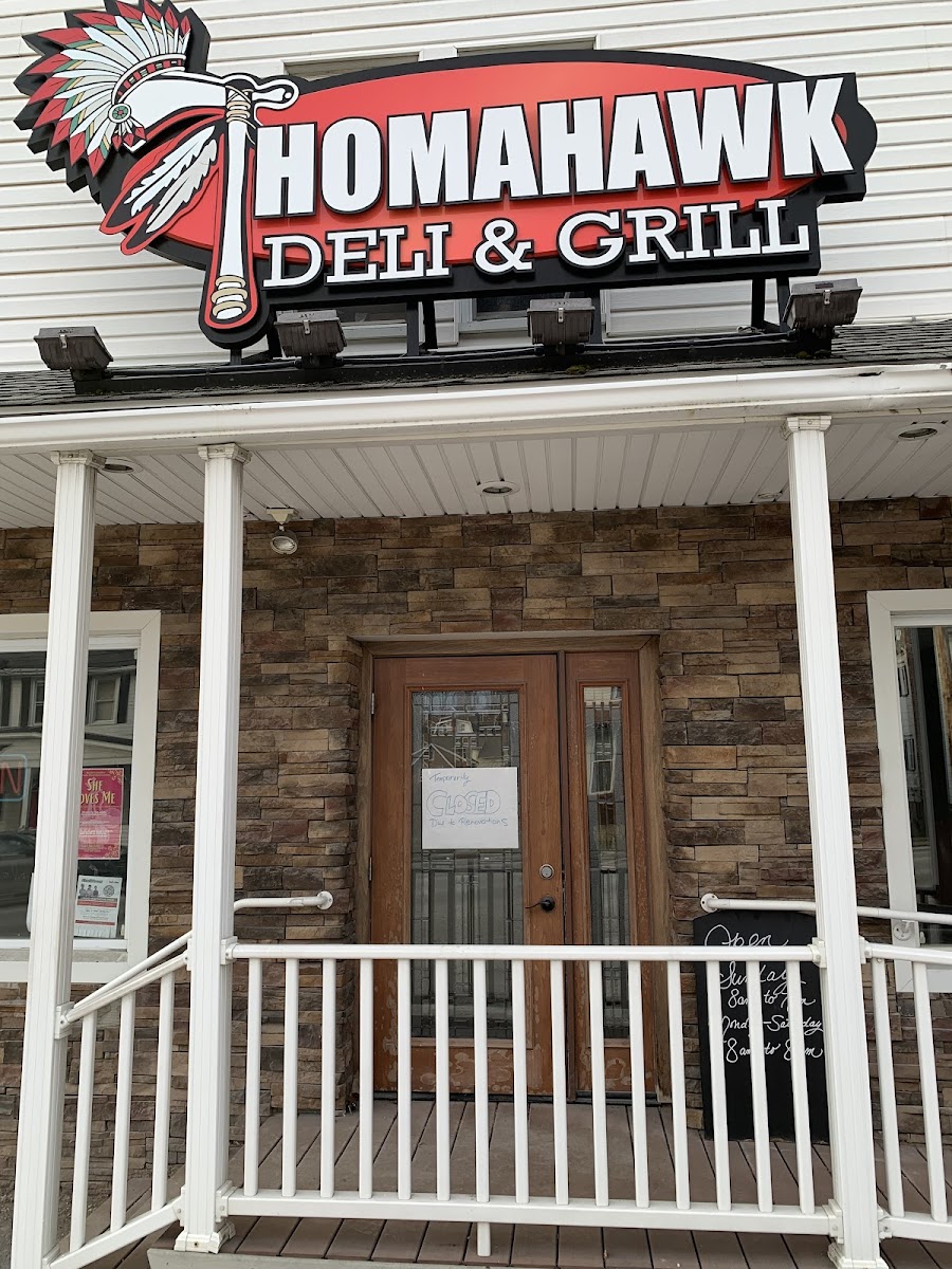 Thomahawk Deli & Grill
