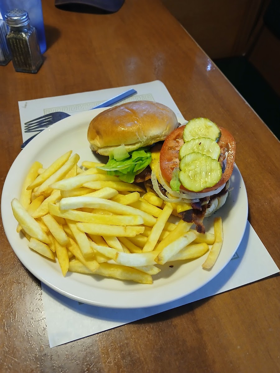 Farmer Boy Restaurant - Photo 7