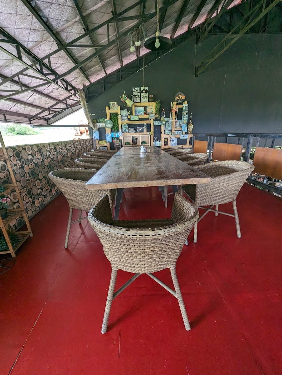 Mimay’s Seafood House - Photo 5